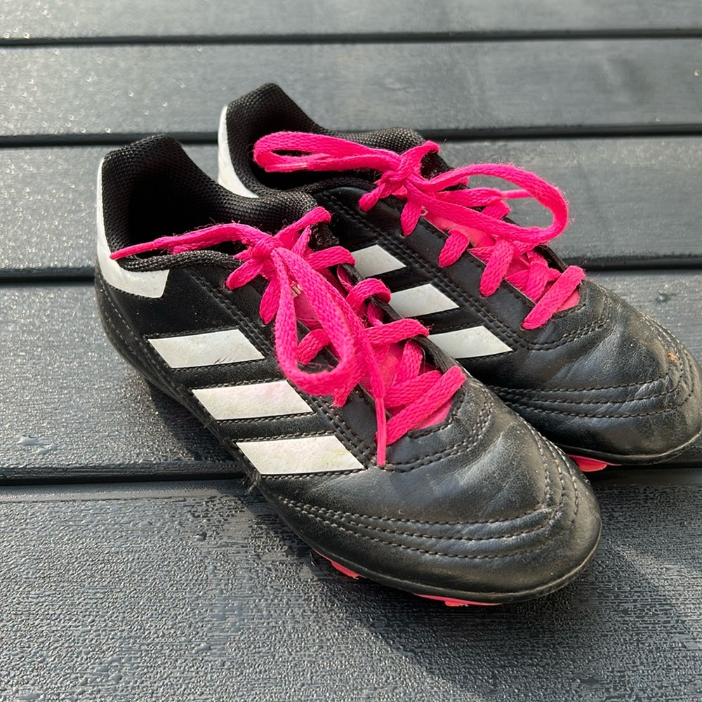 Girls size 1 Adidas Soccer Cleats